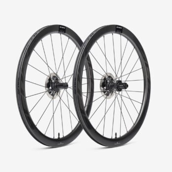 Scope R4 Disc Black Shimano Wielset